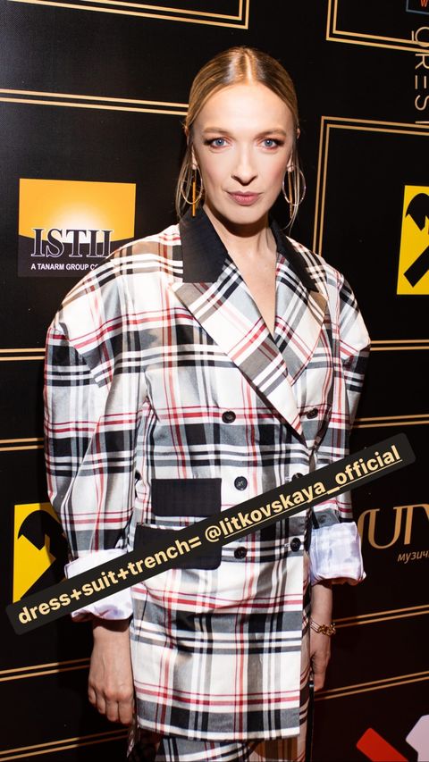 Василіса Фролова вперше вийшла в світ з батьком своєї дитини