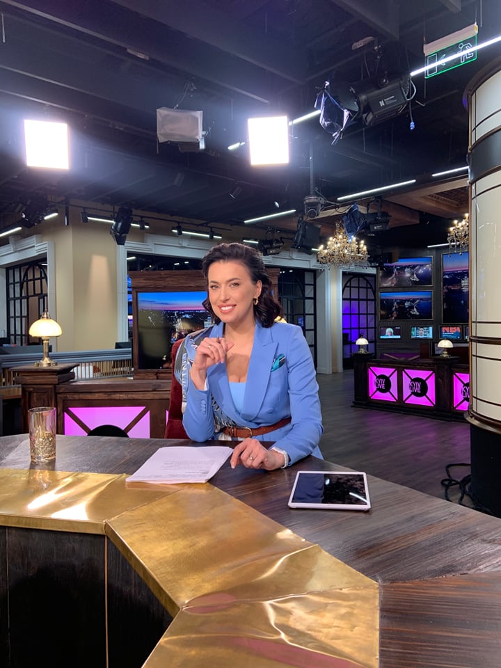 Українські ТВ-зірки поділилися секретами сімейного щастя: дітей - бабусі і пляшка просекко