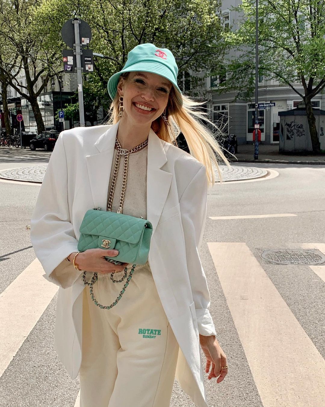 Стилист дала 5 советов, как правильно подобрать пиджак по своей фигуре