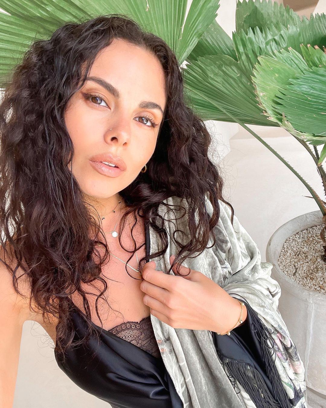 Настя Каменских откровенно рассказала о комплексах и раскрыла ритуалы красоты