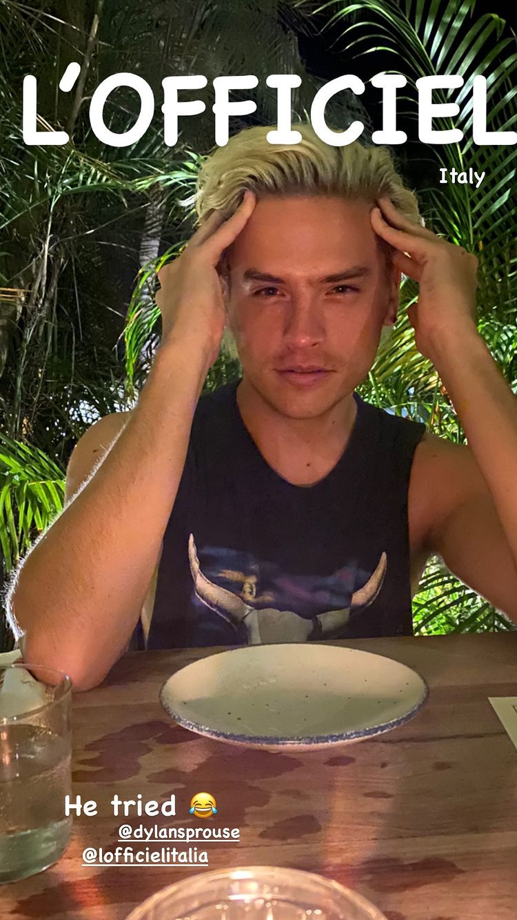 Женщина-вамп: полуобнаженная Барбара Палвин демонстрирует идеальную фигуру