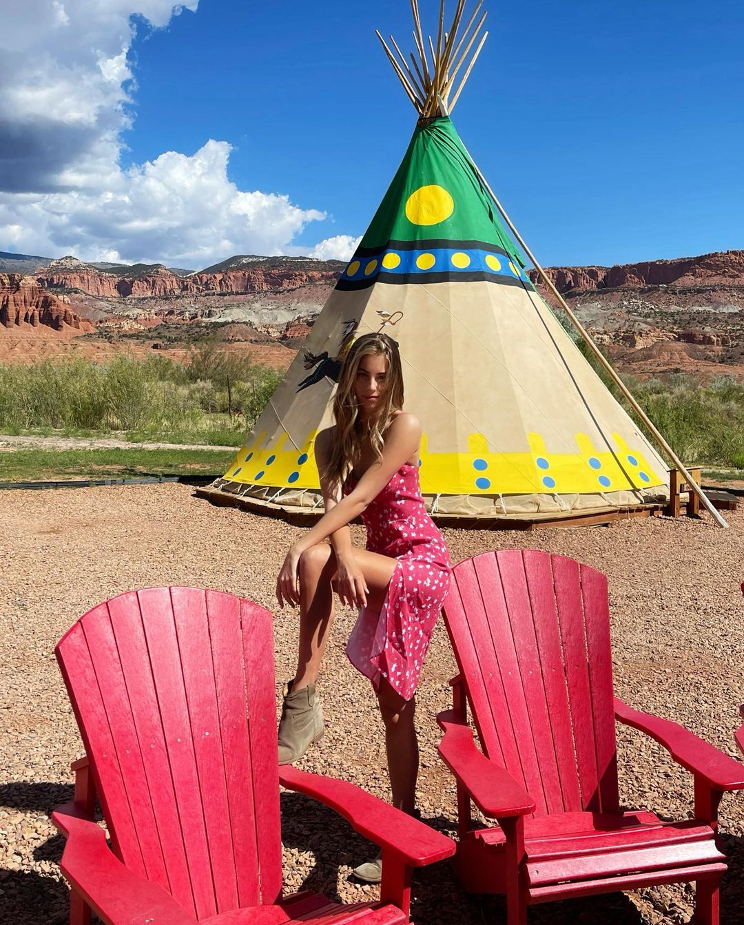 Кохана і натхненна: внучка Ротару відсвяткувала 20-річчя з нареченим-мільйонером