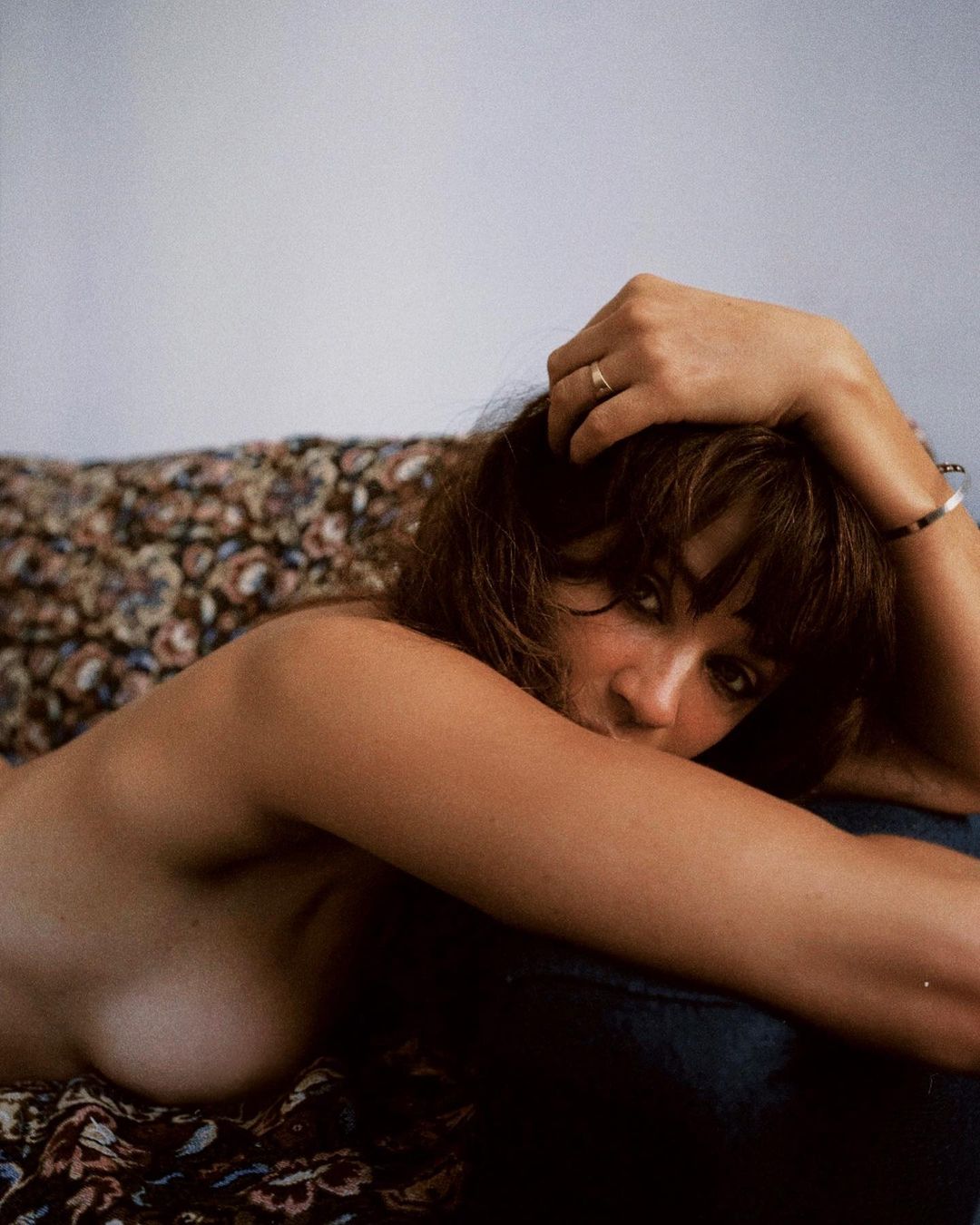 Колишня кохана Леонардо Ді Капріо знялася повністю оголеною