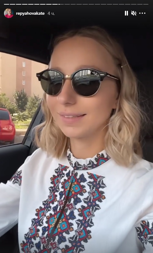 Віктор Павлик разом з дружиною в вишиванках охрестили сина (фото)