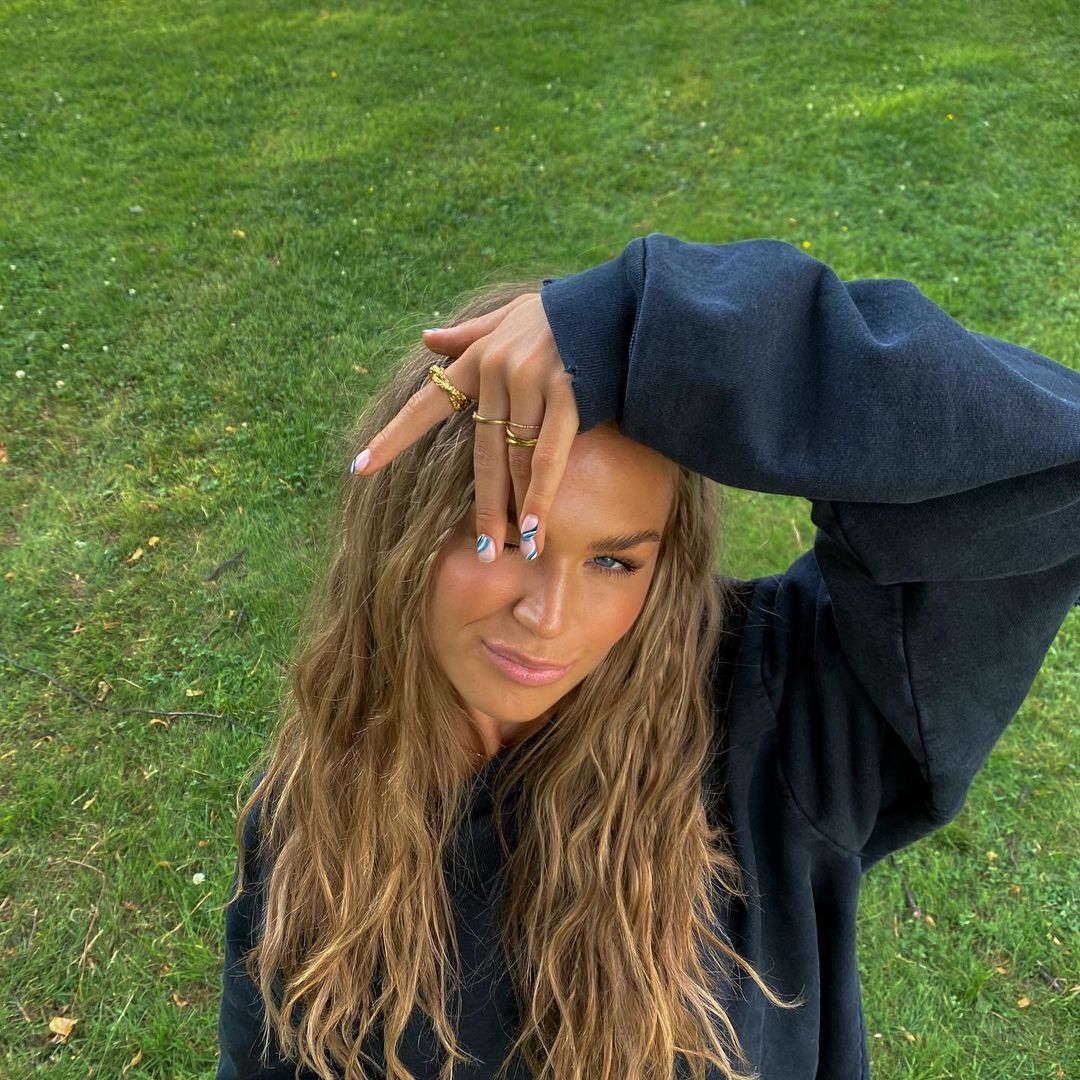 Карамельний русявий і контурінг: стиліст розповіла, який колір волосся наймодніший в 2021