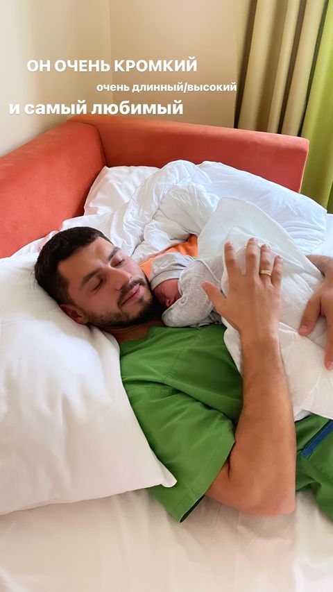 Я ридав від щастя: Микита Добринін розповів про народження сина