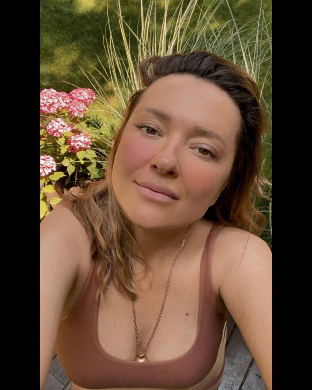 Очень нежная: Наталья Могилевская в купальнике показала лицо без макияжа