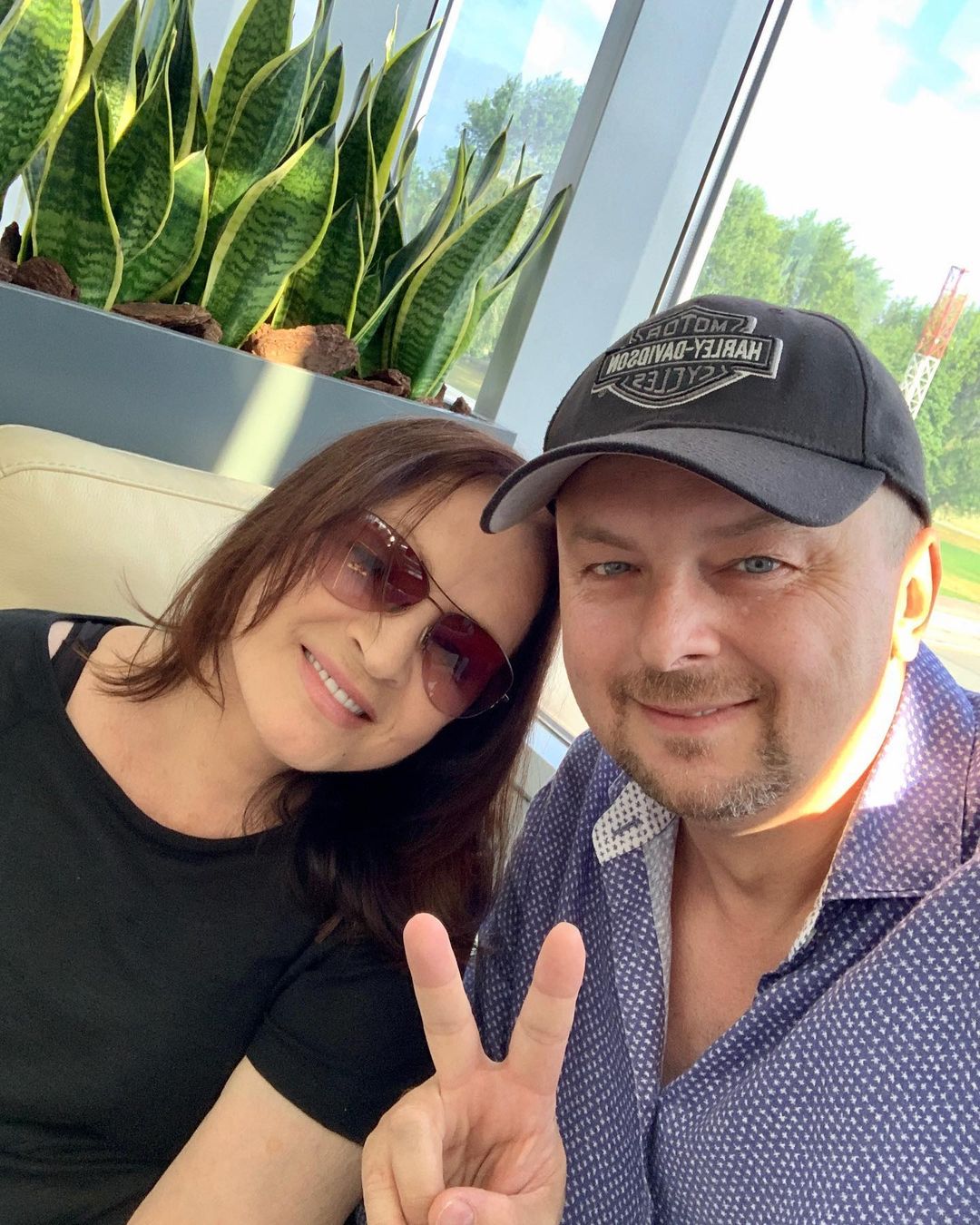 73-річна Софія Ротару захопила видом на новому фото з сином