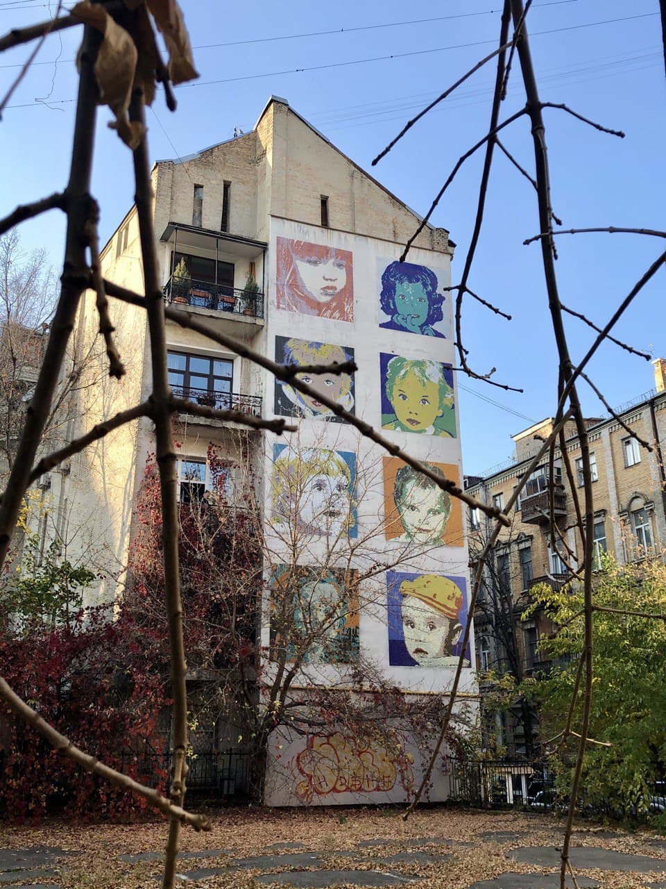 Где погулять в Киеве во время локдауна: топ мест от известного тревел-блогера