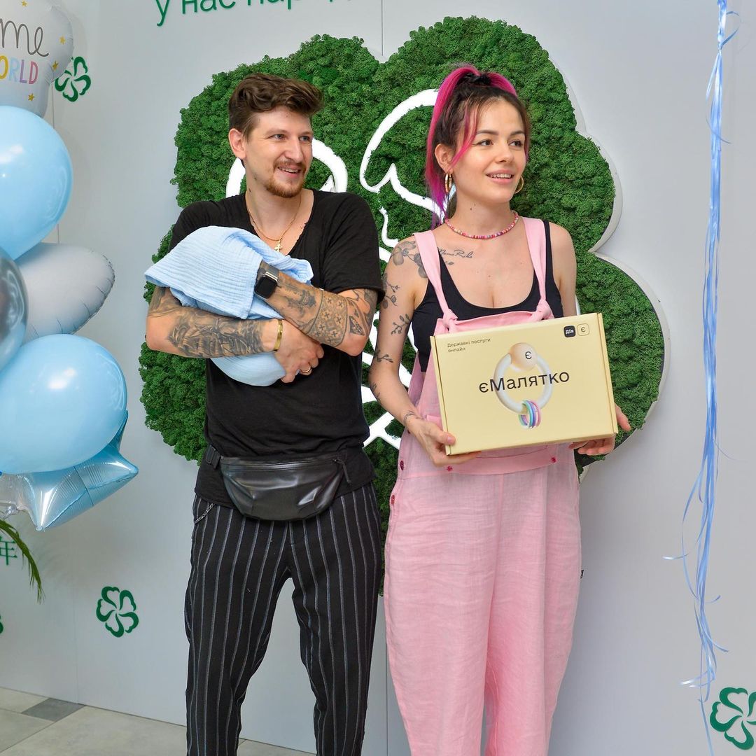 На кону життя дитини: MamaRika зробила зізнання про пологи і свої відчуття