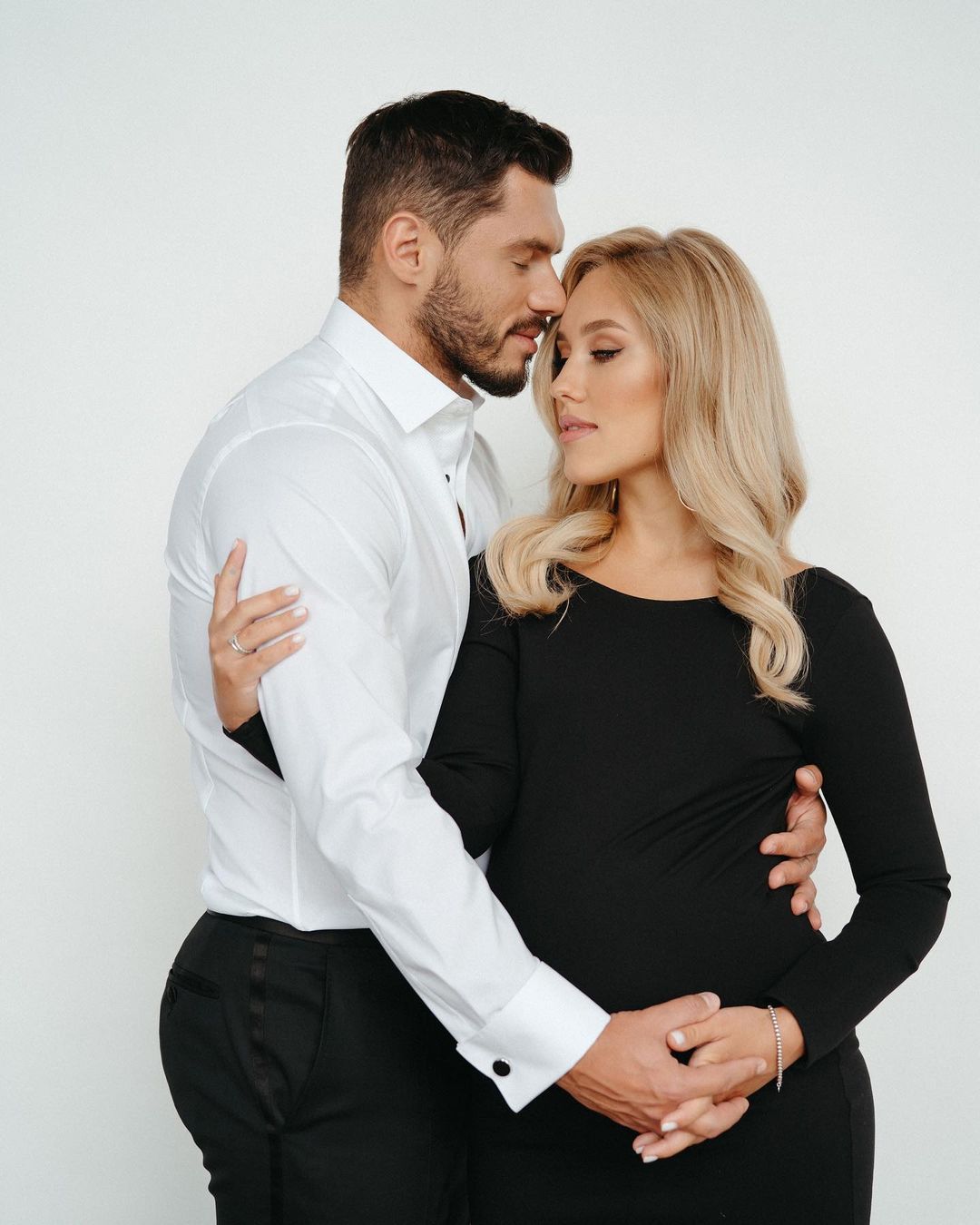 Це завжди перевірка: екс-"Холостяк" Добринін розкрив секрети щасливого шлюбу