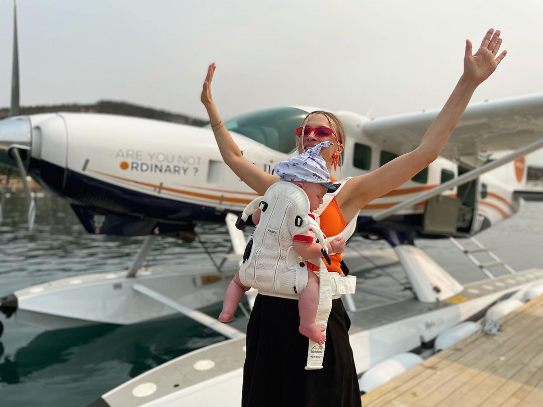 Василиса Фролова вперше показала фігуру в купальнику після пологів