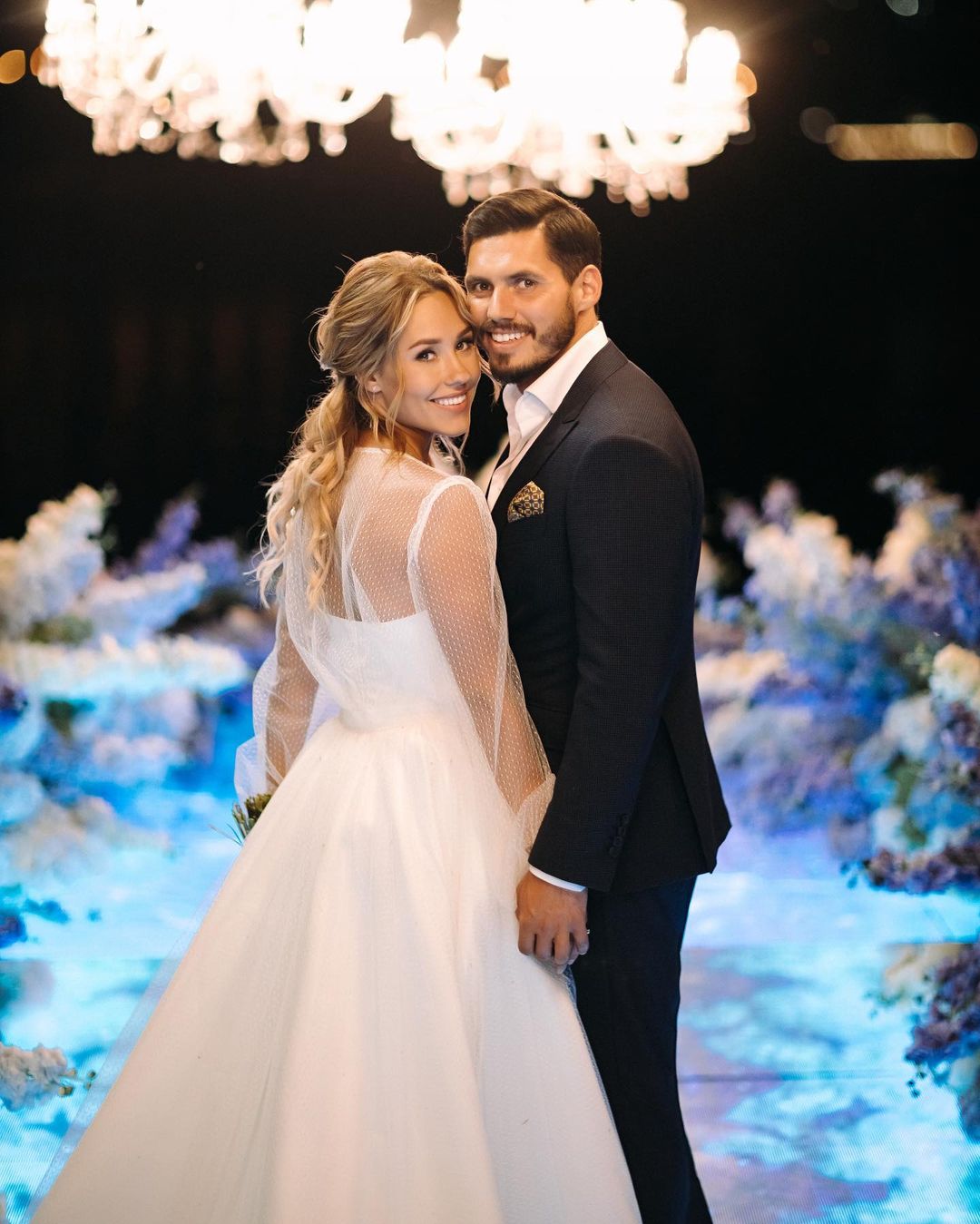 Щасливі разом: Микита Добринін і Даша Квіткова відзначають першу річницю весілля