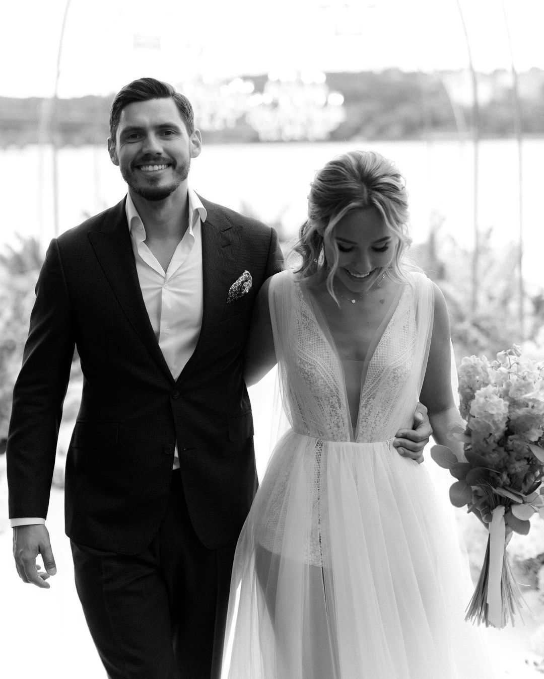 Щасливі разом: Микита Добринін і Даша Квіткова відзначають першу річницю весілля