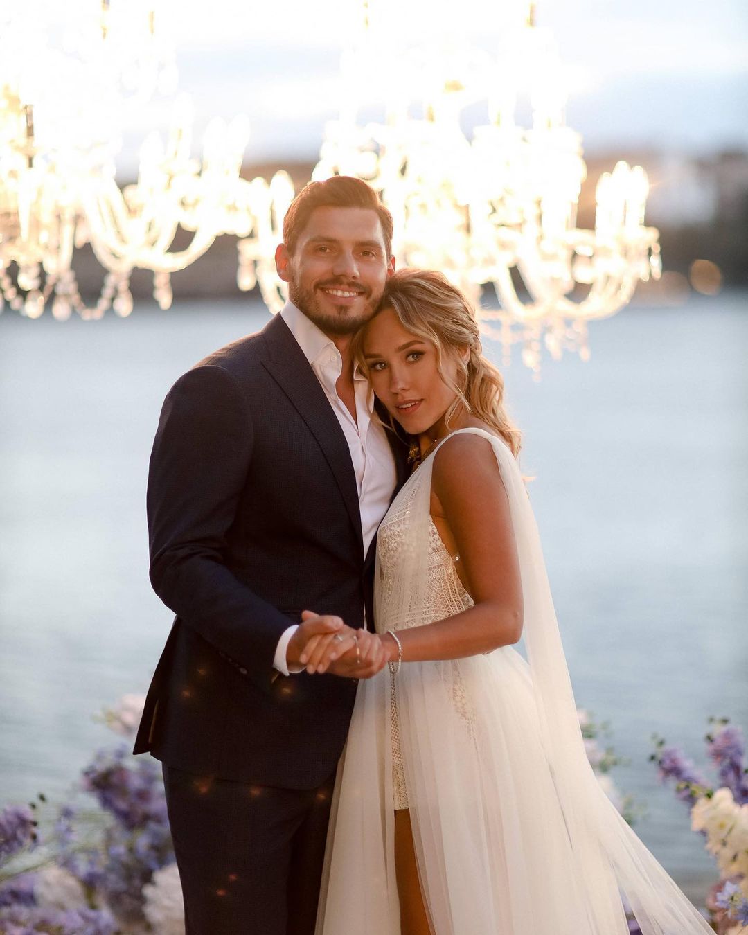 Щасливі разом: Микита Добринін і Даша Квіткова відзначають першу річницю весілля