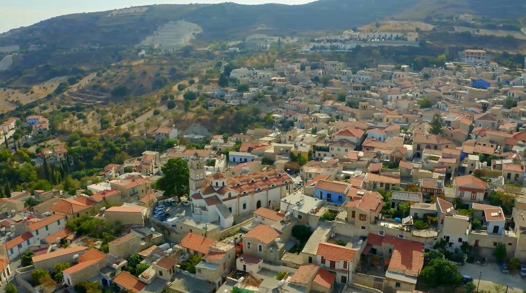 Эти впечатляющие места обязательно нужно посетить на Кипре: водопады, "белые горы" и Олимп