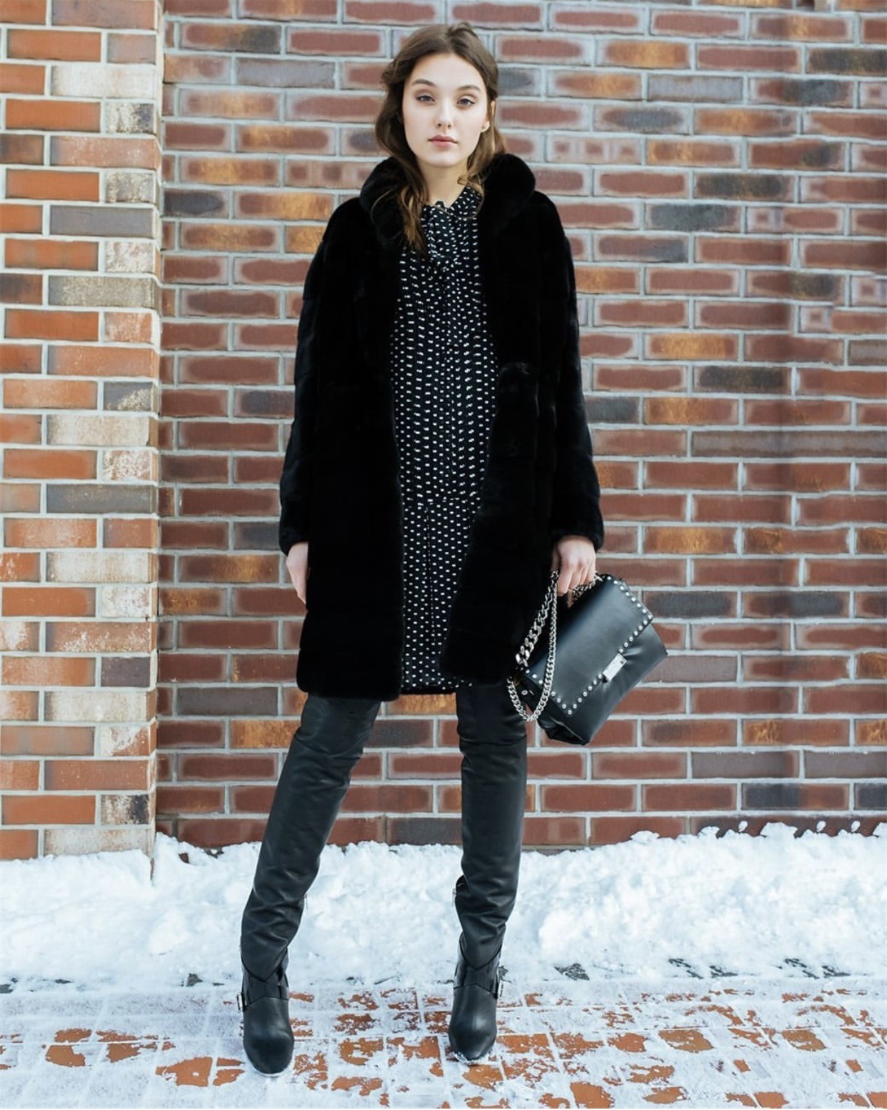 Моя пристрасть: "Міс Україна" назвала головні аксесуари і акценти зими 2020/2021