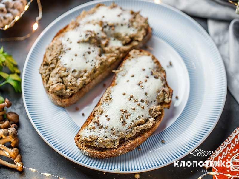 Клопотенко поделился новогодним меню из украинских блюд, которые просто и быстро готовить