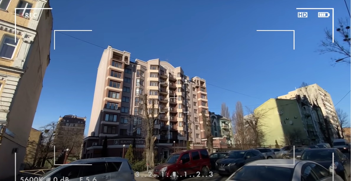 Журналісти показали елітний будинок Олега Винника в центрі Києва: просто так сусідом не станеш