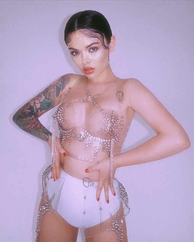 Як повернути струнке тіло після пологів: популярна блогерка дала поради