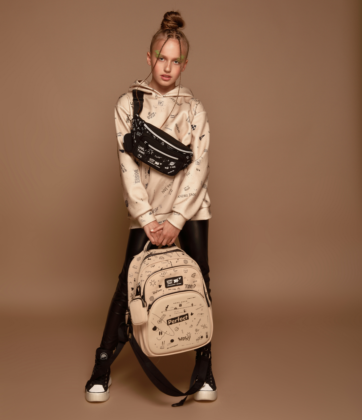 Кежуал и оверсайз: Андре Тан показал, как модно одеть ребенка в школу в 2021