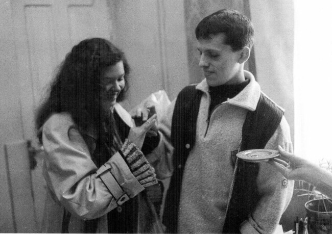 Руслана показала архівні фото з весілля 25 років тому: кохання може бути неземним