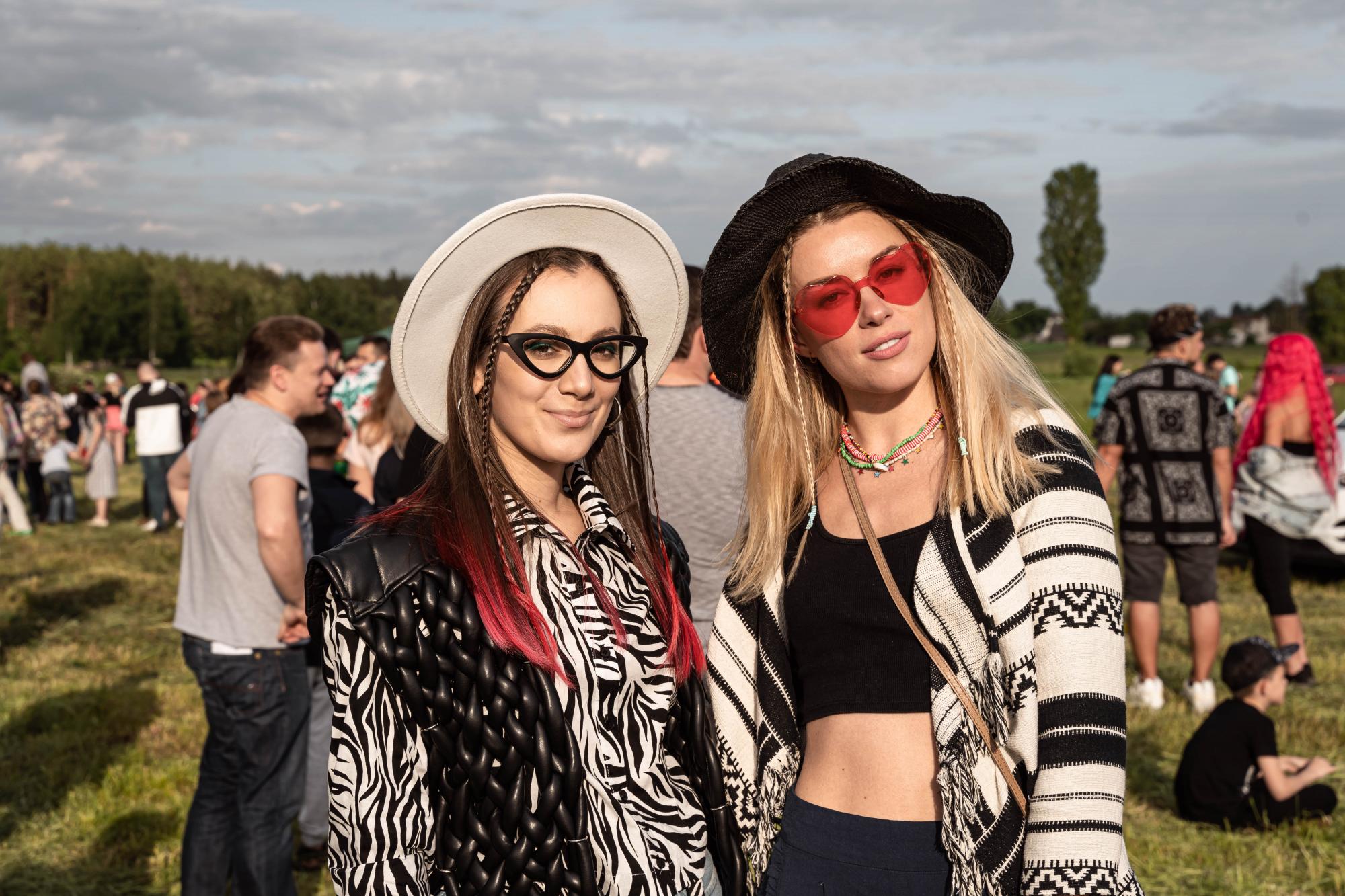 Бугримова, Вольнова та інші зірки "запалили" на унікальному показі Жана Гріцфельдта в українській "Каппадокії"