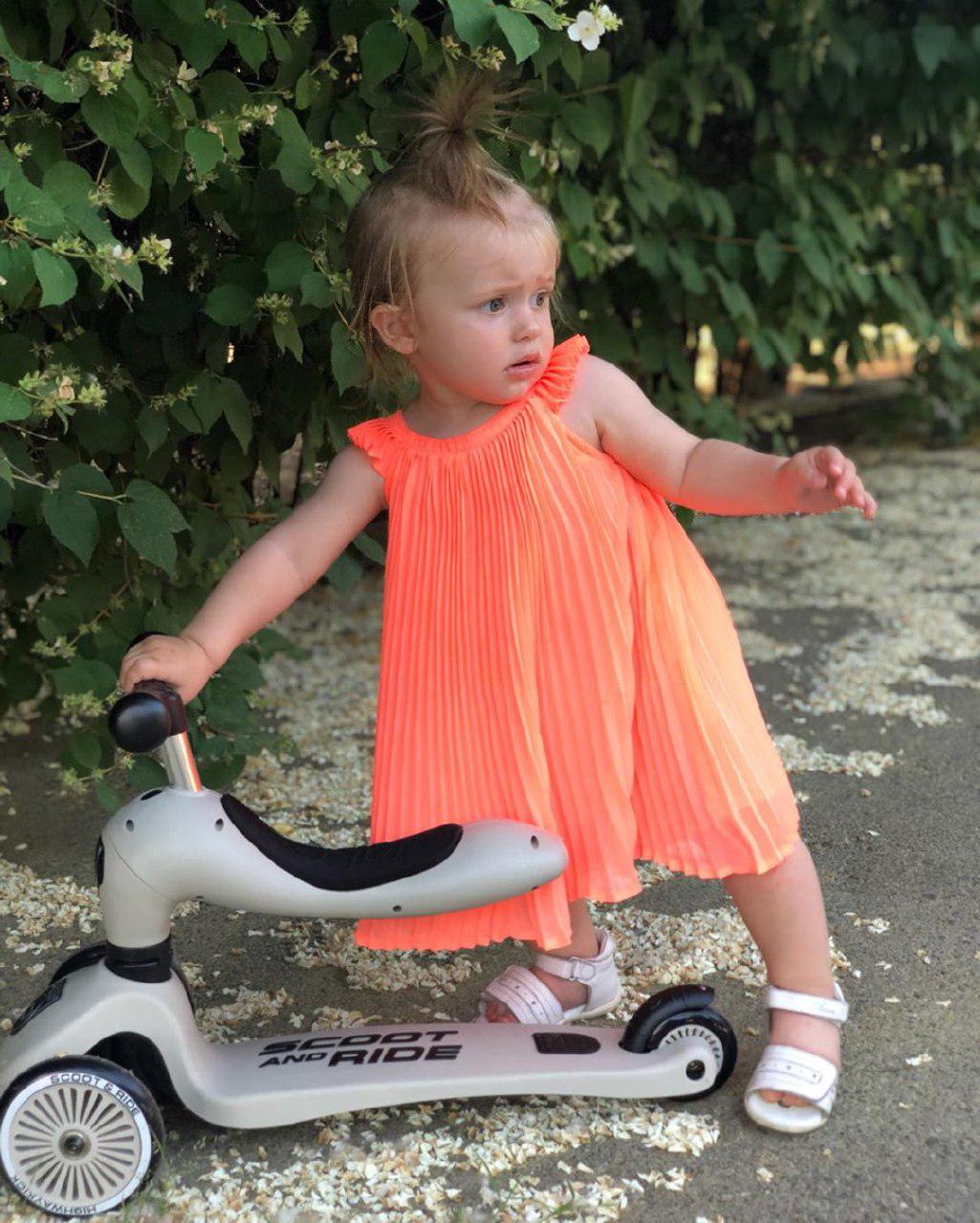 Юная наездница: Лилия Ребрик очаровала сеть фото годовалой дочки