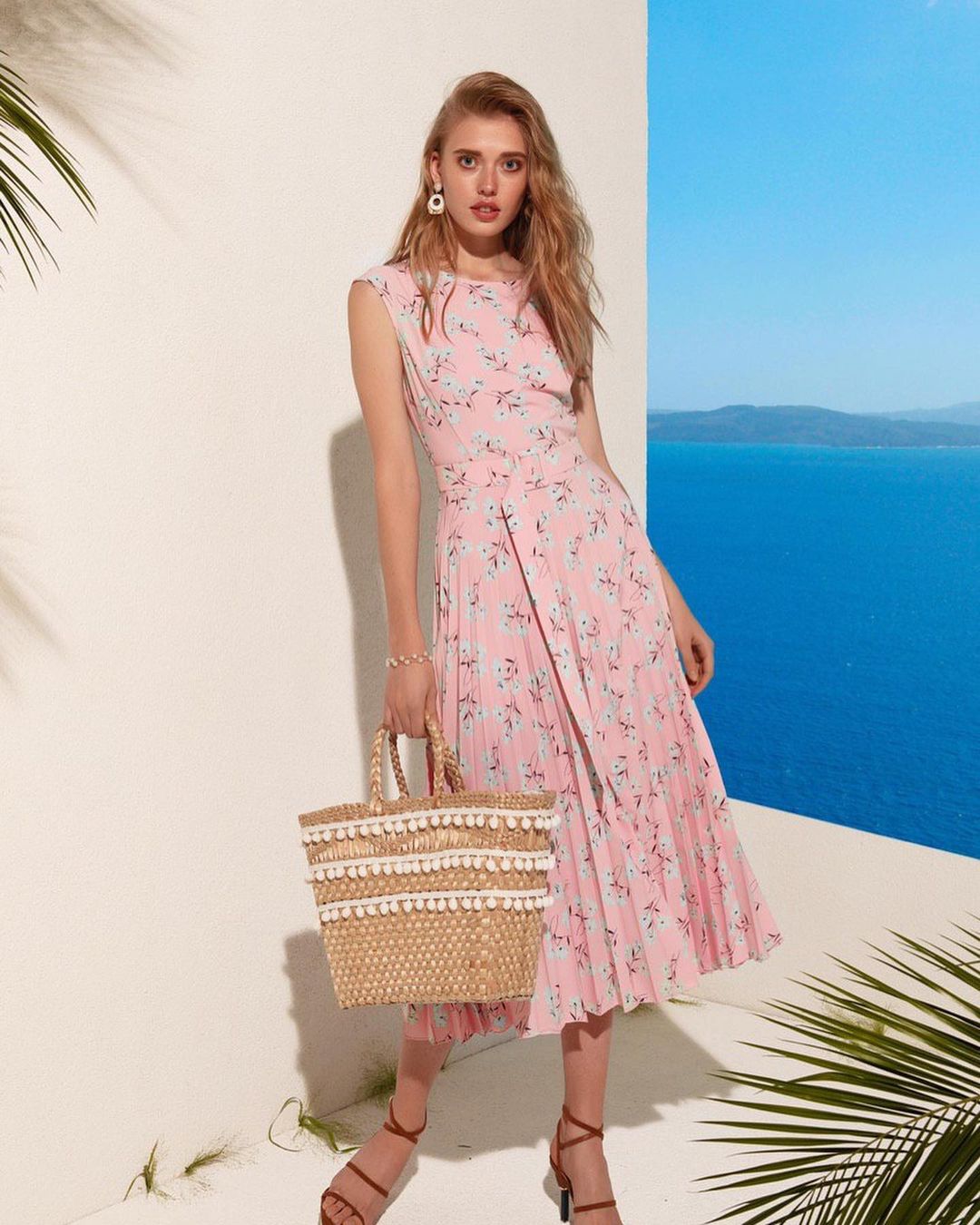 Море образов из 6 вещей: Андре Тан назвал главную одежду для базового гардероба