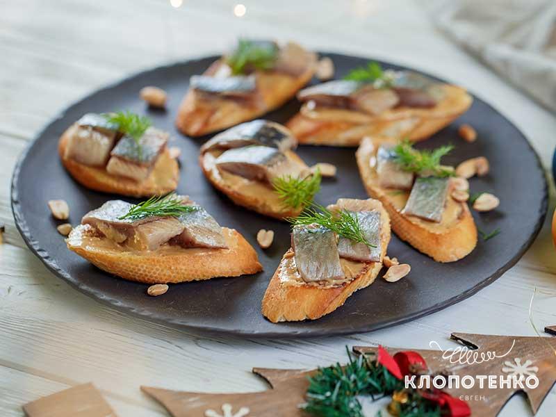 Закуски на новорічний стіл від Клопотенко: спробуйте приготувати!