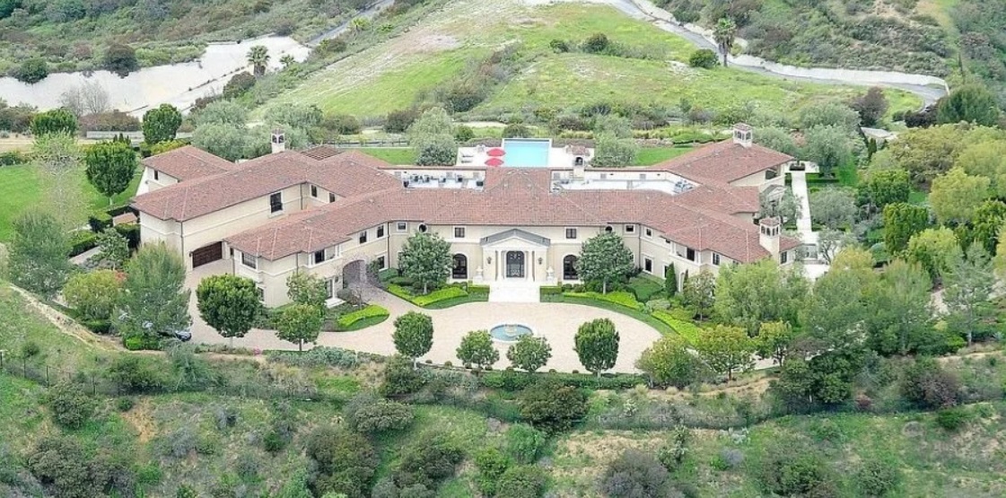 Меган Маркл і принц Гаррі звернулися в поліцію за допомогою: сім'ї загрожує небезпека