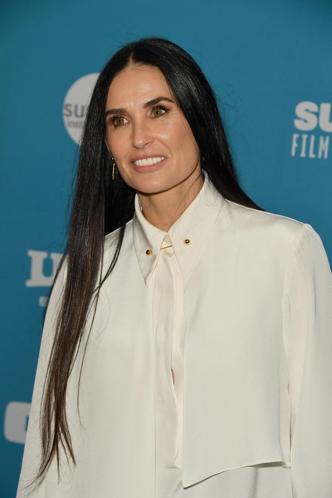 Волосы, как у суперзвезд: секреты ухода от Кейт Миддлтон, Дженнифер Лопес, Роузи Хантингтон-Уайтли и других