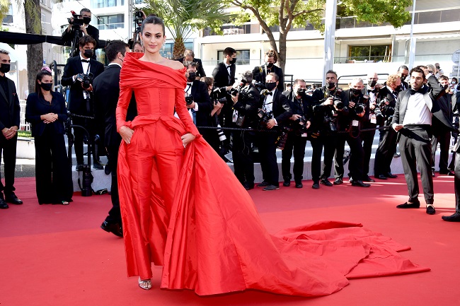 Топ-15 найяскравіших образів з Каннського кінофестивалю 2021