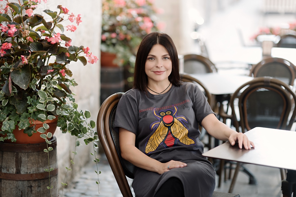 Оксана Муха про "Кришталеві візерунки", Дана Балана і ідеальну країну: людям зараз потрібні живі емоції