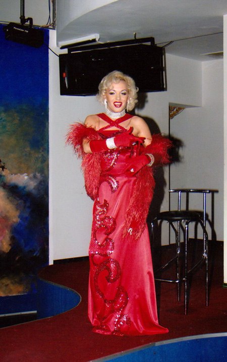 Ось так виглядала травесті-діва Монро до того, як стала знаменитою: унікальні фото