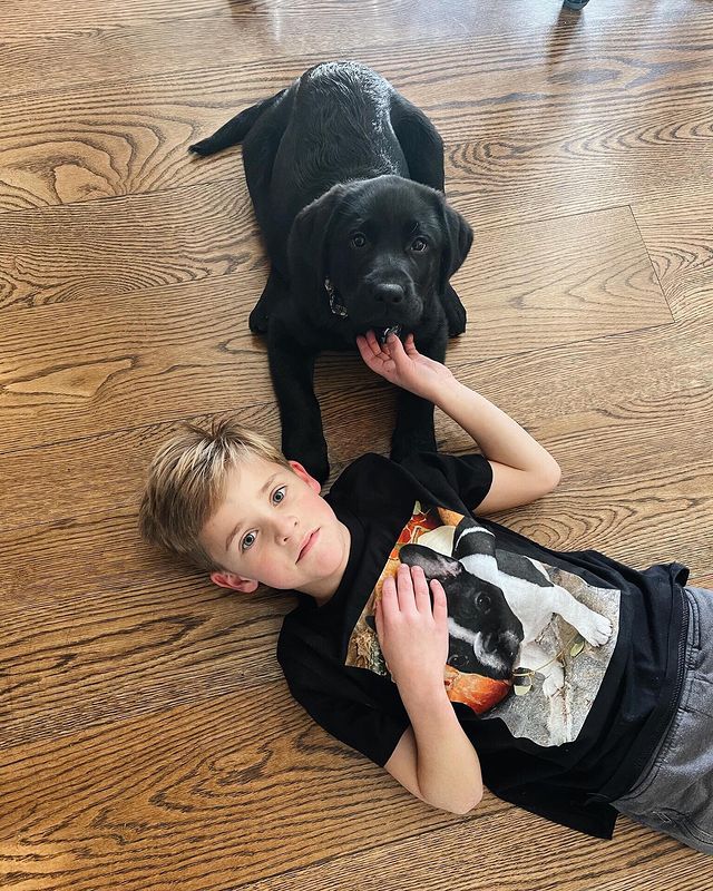 Что за милашка: Риз Уизерспун растрогала редким фото с 9-летним сыном