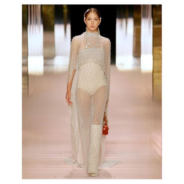 Немов подруги: 47-річна Кейт Мосс і її 18-річна дочка разом вийшли на подіум