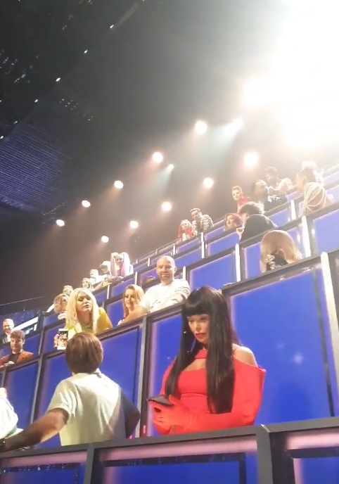 "Співають всі": з'явилися перші фото зі зйомок грандіозного ТБ-шоу