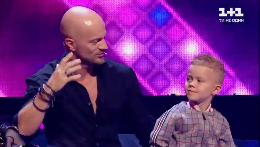 Прятали красавчика: Влад Яма впервые публично показал лицо своего сына