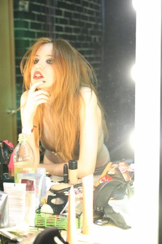 Надя Дорофєєва 10 років тому: побачивши ці фото, ви навряд чи впізнаєте на них зірку!