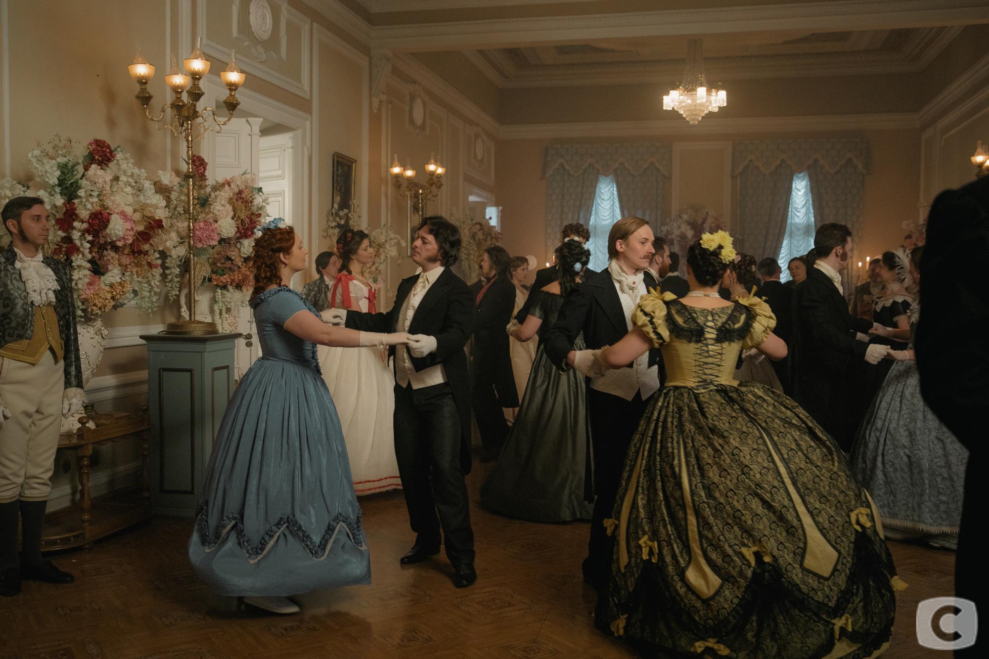 7 історій кохання і дуже дорогі костюми: творці &quot;Кріпосної-3&quot; розповіли, чим здивують глядачів