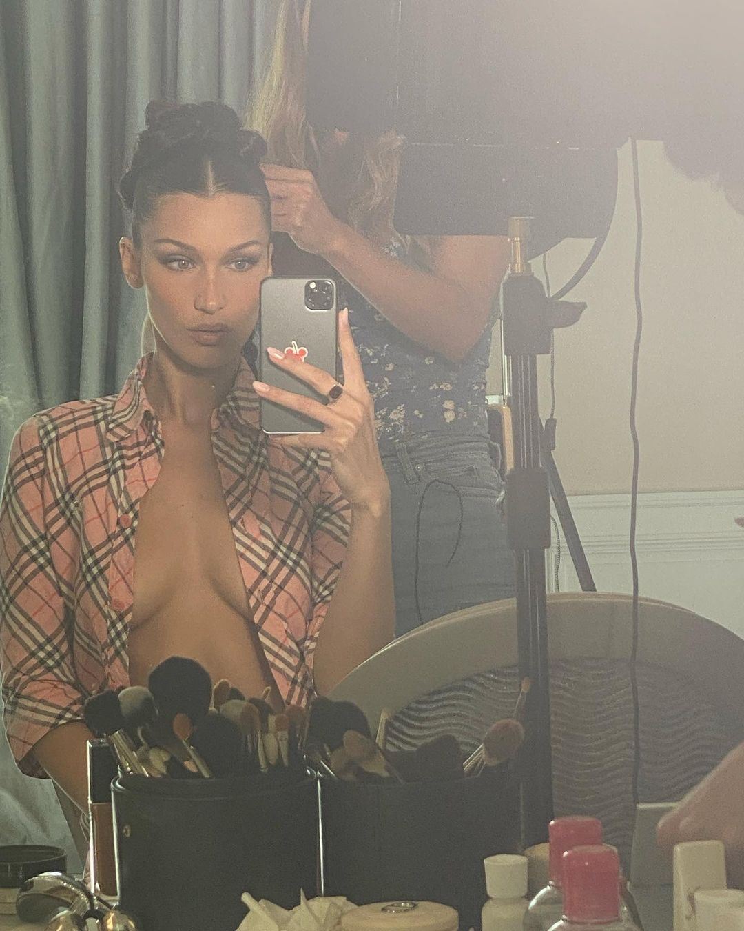 Кохана і щаслива: Белла Хадід показала романтичні фото з новим бойфрендом