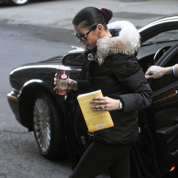 Она не меняется! 51-летняя Кэтрин Зета-Джонс покорила красотой на фото разных лет