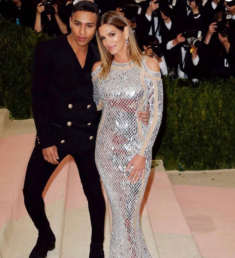 Ікона краси: 55-річна Сінді Кроуфорд блищить у розкішній вечірній сукні