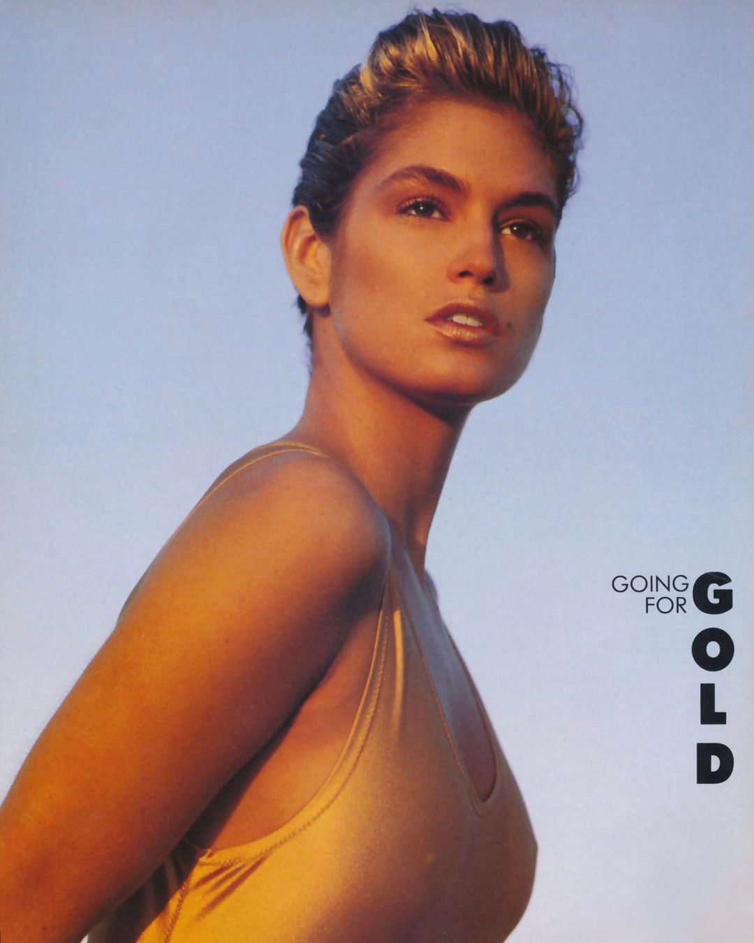 Це тіло! Сінді Кроуфорд підкорила рідкісною красою на фото з молодості