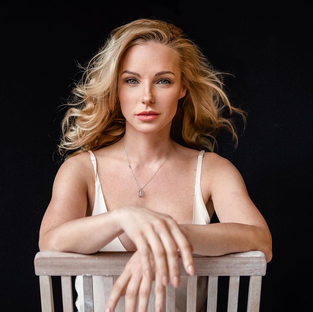 Українська актриса піднялася на Кіліманджаро на другому місяці вагітності