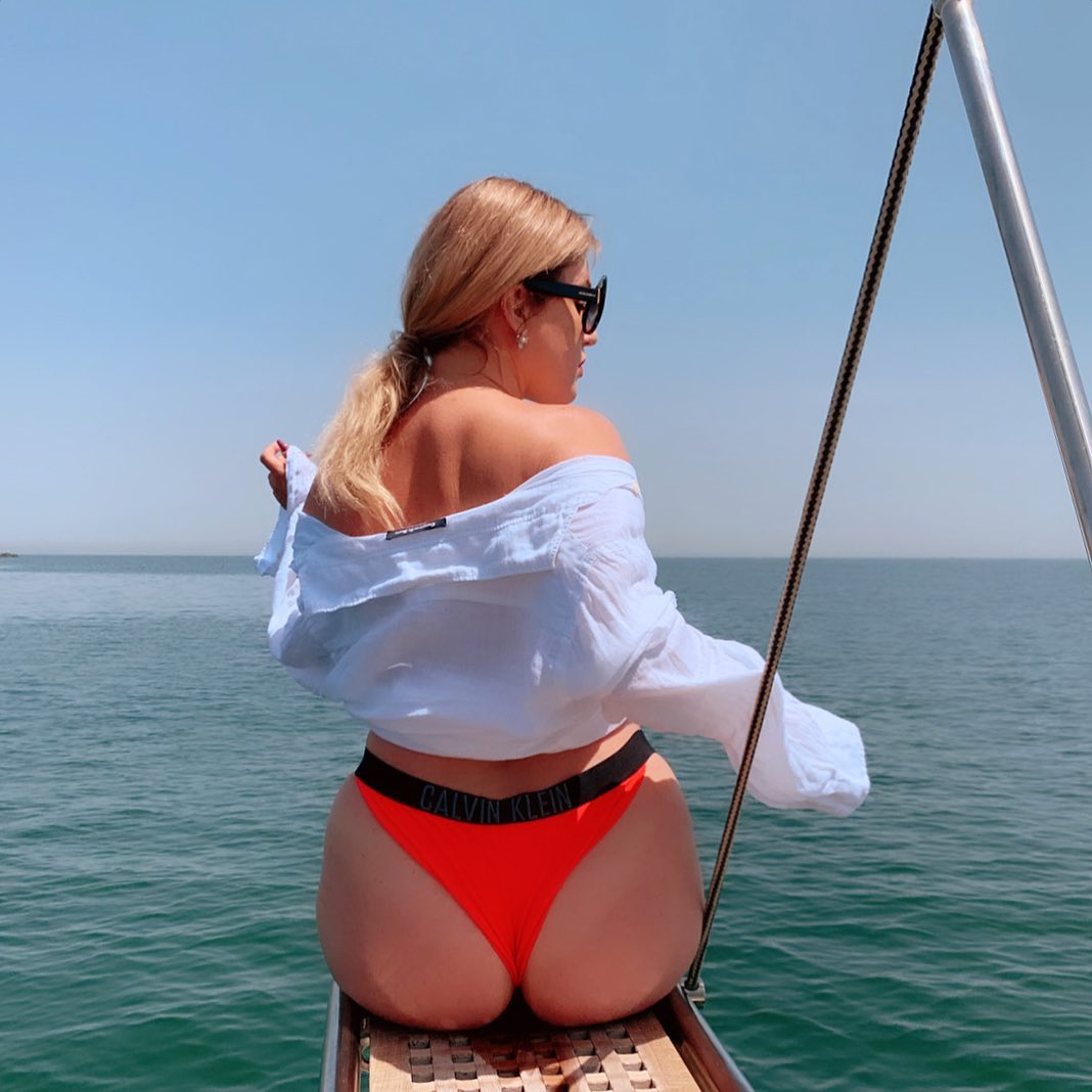 Спекотні фото кандидатки в мери Києва: такою апетитною ви її не бачили!