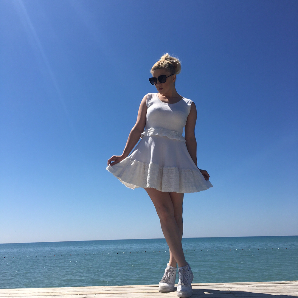 Спекотні фото кандидатки в мери Києва: такою апетитною ви її не бачили!