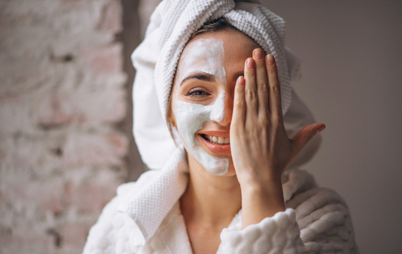 Названы продукты, которые восстанавливают и питают кожу лица