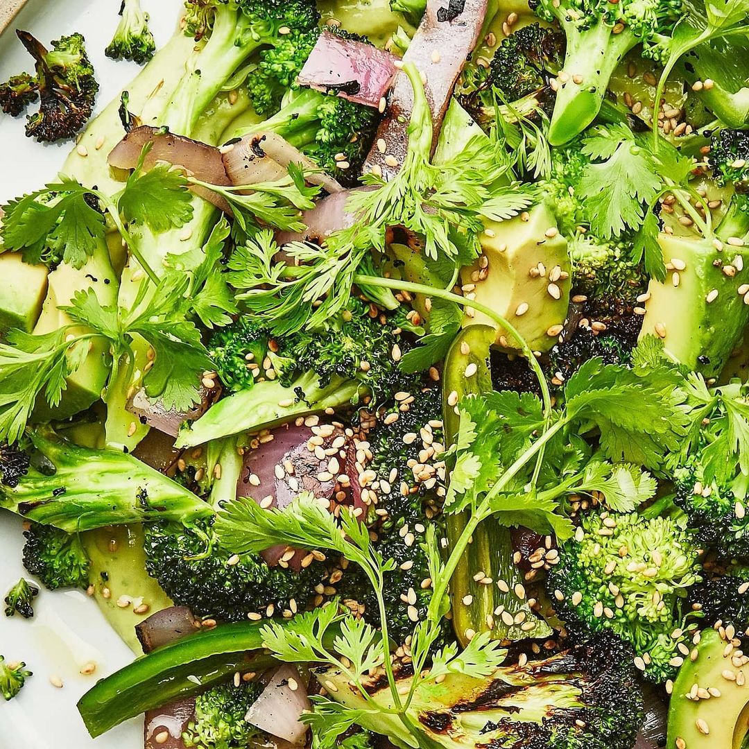 Чек-лист від дієтолога: 8 продуктів, які обов'язково повинні бути в раціоні